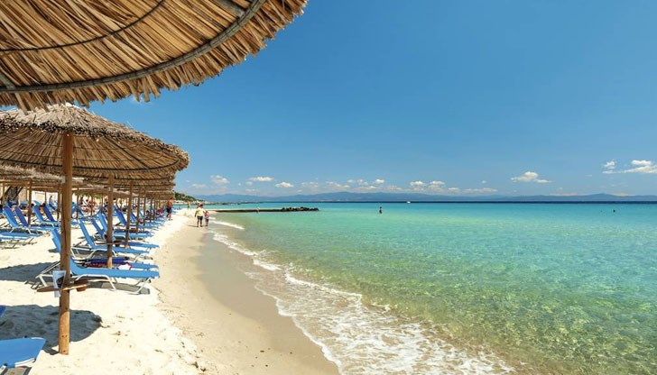 Няма какво да си кривим душата, всеки знае, че в сравнение с нашето Черноморие, в Гърция е по-подредено, по-уредено и дори по-евтино. Там туристите получават отношение, а тук – унижение Няма какво да си кривим душата, всеки знае, че в сравнение с нашето Черноморие, в Гърция е по-подредено, по-уредено и дори по-евтино. Там туристите получават отношение, а тук – унижение