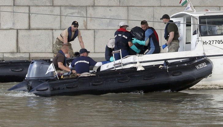 15 души все още са в неизвестност