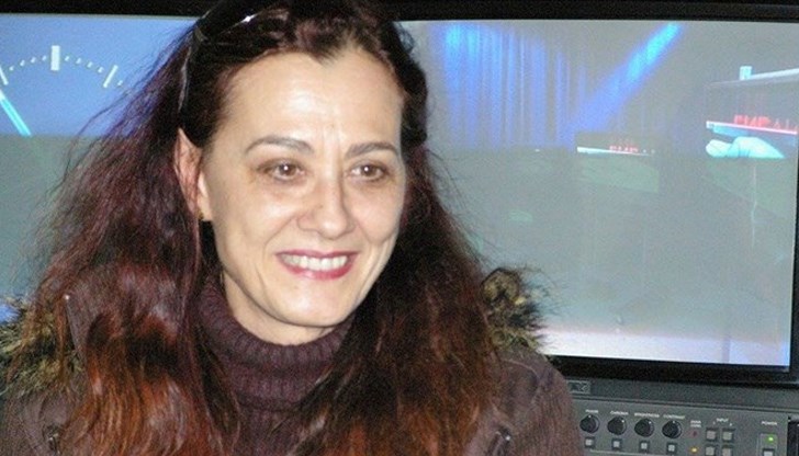 Водещ в БНТ, сценарист и редактор на телевизионни програми и документални филми Водещ в БНТ, сценарист и редактор на телевизионни програми и документални филми