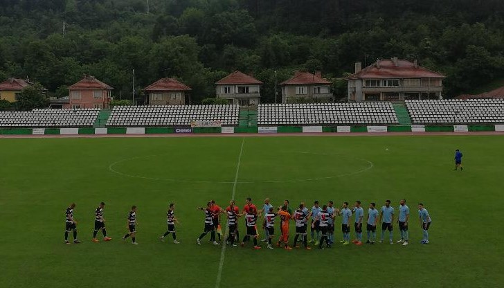 В мача взеха участие и трима юноши от школата на „Дунав“ В мача взеха участие и трима юноши от школата на „Дунав“