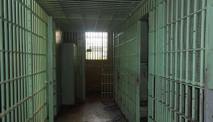 Държавата стимулира за добро поведение затворниците в българските затвори като ги награждава със сладолед на клечка