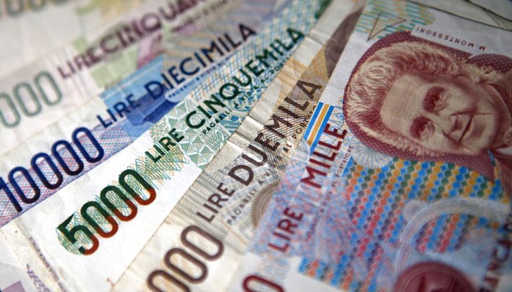 Високопоставен представител на местната полиция тази седмица разкри, че локални криминални организации все още използват вече невалидната валута за незаконни сделки Високопоставен представител на местната полиция тази седмица разкри, че локални криминални организации все още използват вече невалидната валута за незаконни сделки