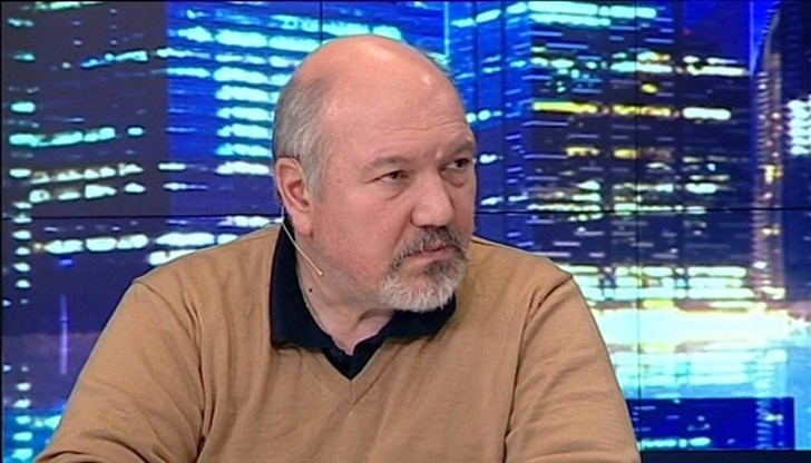 Проф. Александър Маринов: Проблемите с властимащите не са си отишли