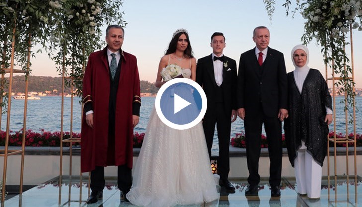 Турският президент е бил кум на сватбата на германския футболист в петък