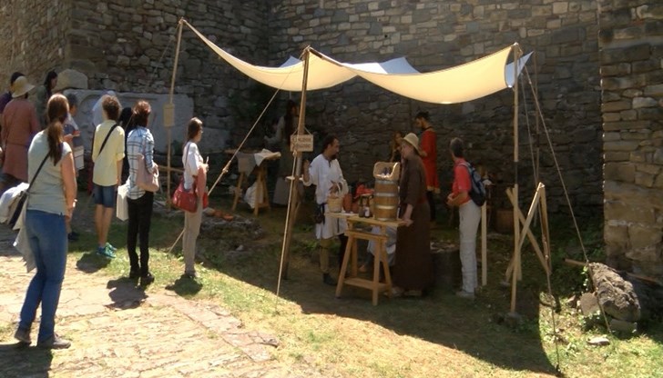 Един от акцентите на фестивала тази година е храненето на българите през средните векове