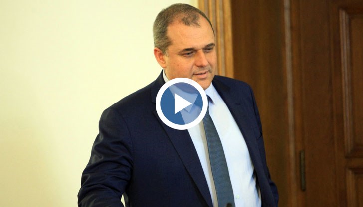 Има и вариант определени разходи да се плащат от държавния бюджет, обясни Искрен Веселинов