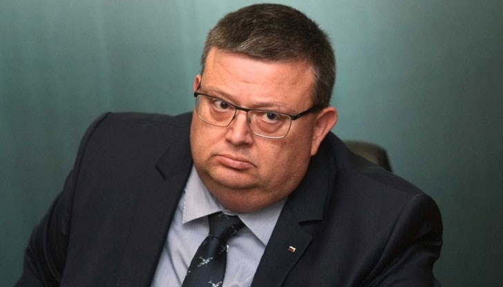 Христо Белстойнев от Районната прокуратура в Самоков е обвинен в побой над жена