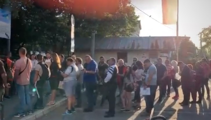 Толкова време е отнело на „таен агент” само да заяви услугата в КАТ Толкова време е отнело на „таен агент” само да заяви услугата в КАТ