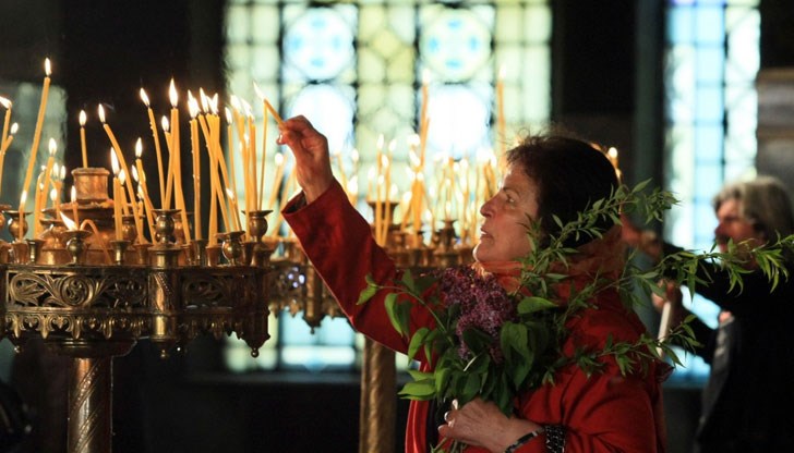 Православната църква чества паметта на Св. Наум