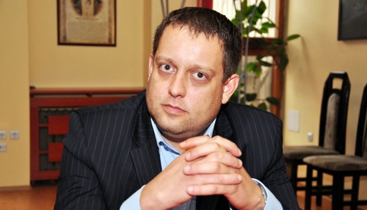 Погледнете екземплярът на снимката. Чак човек няма да го нарека