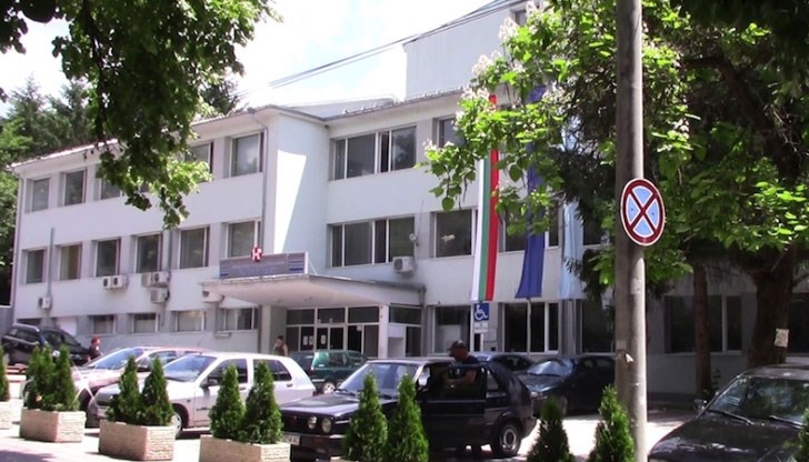 На мъжа са задигнати портфейла и телефона от шкафчето в стаята му На мъжа са задигнати портфейла и телефона от шкафчето в стаята му