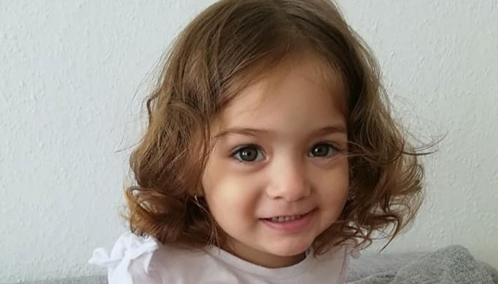 2-годишното дете е в реанимацията на турска клиника след отстраняването на тумор от лявата надбъбречна жлеза