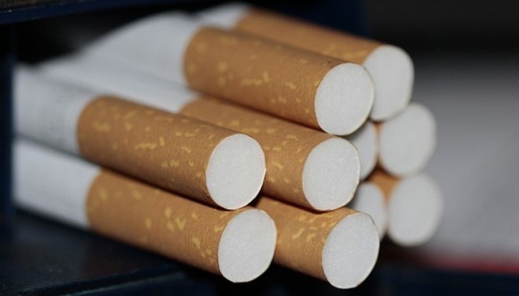 Цигарите били скрити на различни места в български микробус