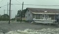 Мощна тропическа буря удря Луизиана