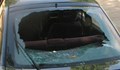 Кола осъмна със счупено стъкло в квартал "Здравец Изток"