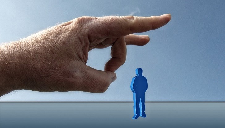 Получили съобщение във Фейсбук: "От утре не сте на работа" Получили съобщение във Фейсбук: "От утре не сте на работа"