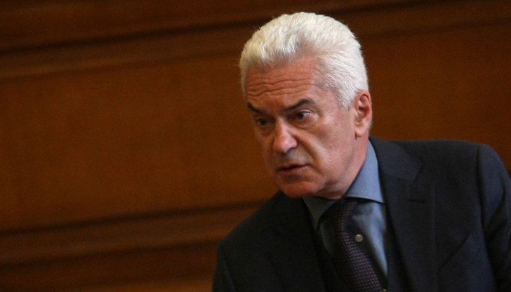 Нека да си заслужим парите, та да си правим и банкети, дето се казва Нека да си заслужим парите, та да си правим и банкети, дето се казва