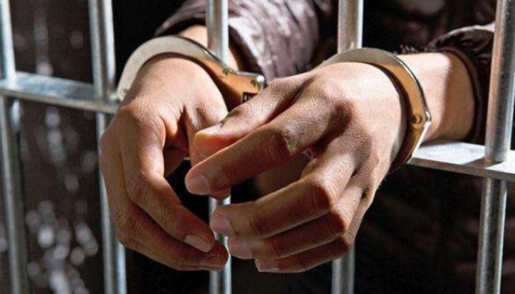 Полицаи претърсили имотите, в който живеят двамата русенци Полицаи претърсили имотите, в който живеят двамата русенци