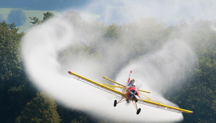 Третирането на площите ще бъде от изгрев слънце до 10:00 часа сутринта Третирането на площите ще бъде от изгрев слънце до 10:00 часа сутринта