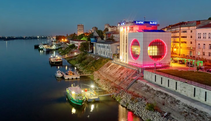 Избраната снимка е на Речния информационен център на Държавно предприятие „Пристанищна инфраструктура“