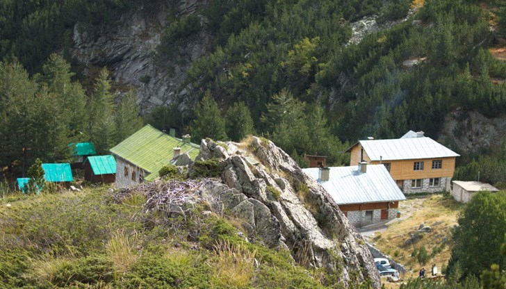 Временна забрана за движение и паркиране на коли в част от пътя Банско - хижа "Вихрен" Временна забрана за движение и паркиране на коли в част от пътя Банско - хижа "Вихрен"