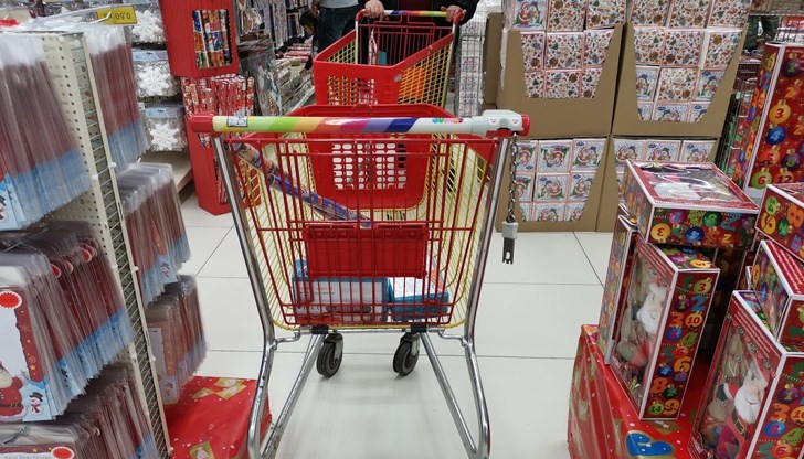 За последните шест месеца продажбите на веригата растат със 7,6% За последните шест месеца продажбите на веригата растат със 7,6%