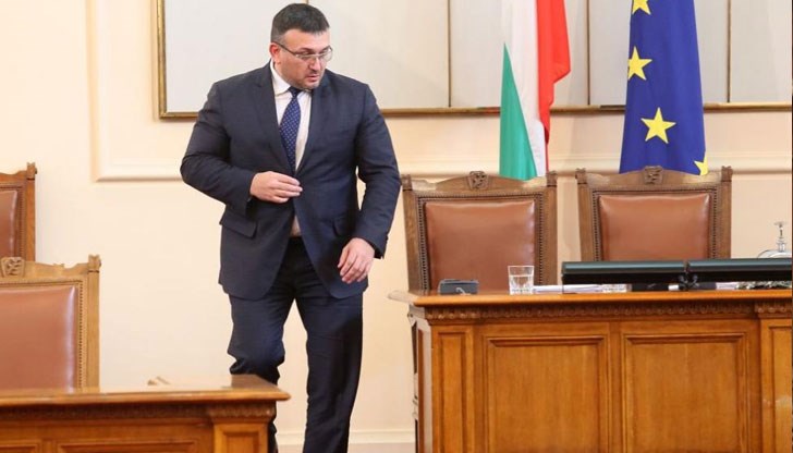 По-голямата вероятност е нерегламентираният достъп да е извършен извън НАП, дистанционно, каза финансовият министър пред депутатите По-голямата вероятност е нерегламентираният достъп да е извършен извън НАП, дистанционно, каза финансовият министър пред депутатите