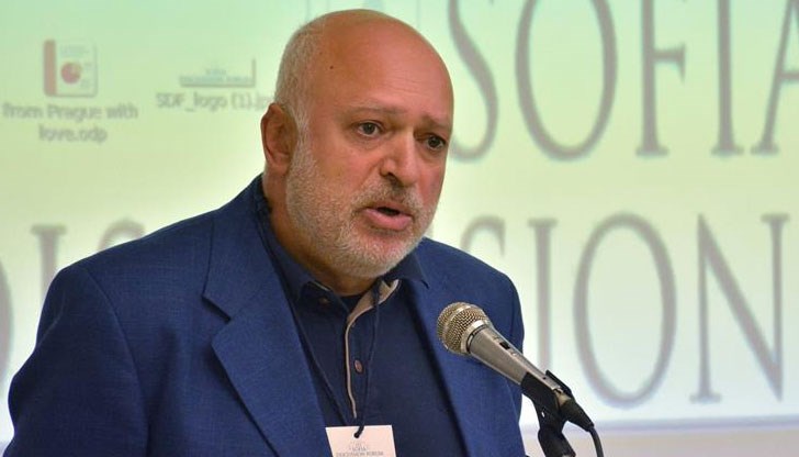 Мутренските времена в България не са си отивали, категоричен е скулпторът Мутренските времена в България не са си отивали, категоричен е скулпторът