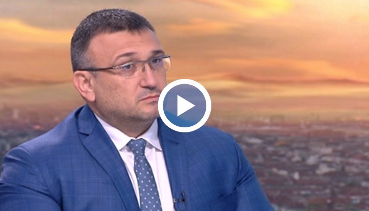 Обикновено те търсят финансова облага