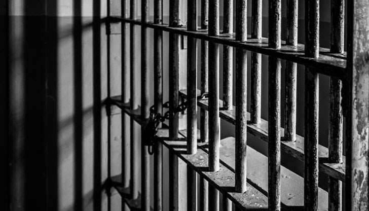 Те са се споразумяли с обвинението на ефективни присъди Те са се споразумяли с обвинението на ефективни присъди