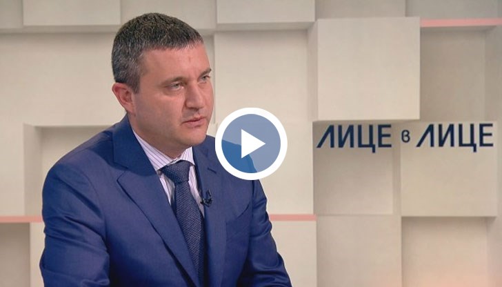 Нека не превръщаме тези терористи в герои, призова финансовият министър