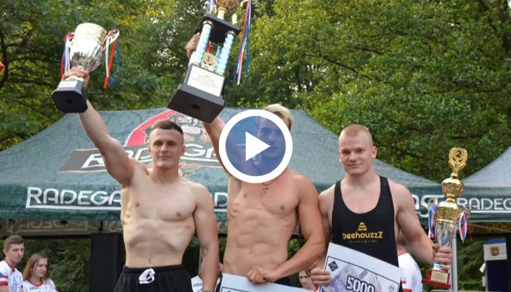 Пламен Атанасов, който тази година извади кръста от река Дунав на Йордановден в Русе, спечели първото място в категория 75-85 кг