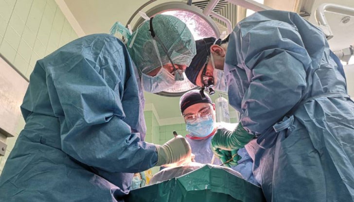 100-годишна жена с тумор на гърдата беше успешно оперирана в Комплексния онкологичен център 100-годишна жена с тумор на гърдата беше успешно оперирана в Комплексния онкологичен център