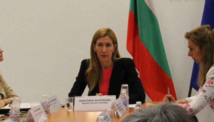 Размерът на средствата ще стане ясен през август, заяви Ангелкова