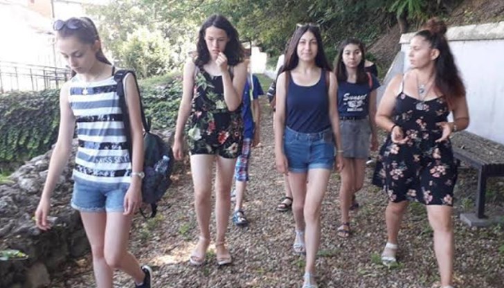 Учениците получиха грамоти за успешно завършен курс