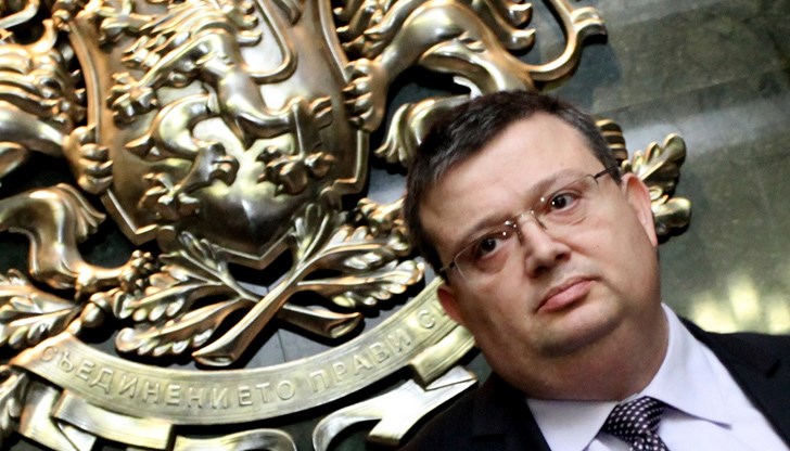 Тази куриозна ситуация отдавна е забелязана от европейските ни партньори