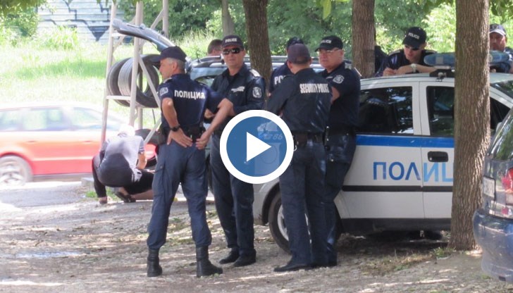 Заради протеста и засиленото полицейско присъствие, днес жриците на любовта не бяха на работните си места