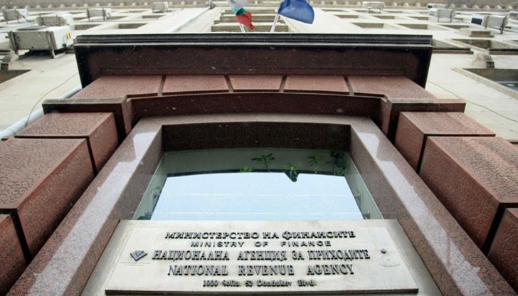 Като глобят (бичуват) НАП, кой в крайна сметка ще е глобеният (бичуваният)? Като глобят (бичуват) НАП, кой в крайна сметка ще е глобеният (бичуваният)?