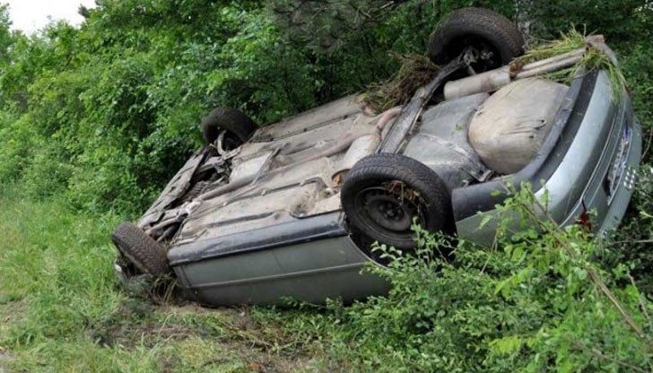 Млад мъж загина, ранени са две деца и жена Млад мъж загина, ранени са две деца и жена