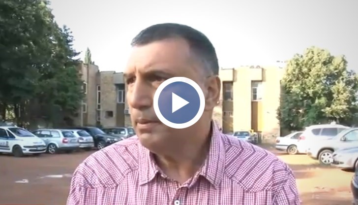 Оставяме си автомобилите с отворени прозорци на стоянката....