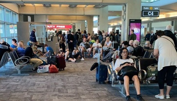 Няма представител на авиокомпанията, който да обясни, какво се случва Няма представител на авиокомпанията, който да обясни, какво се случва