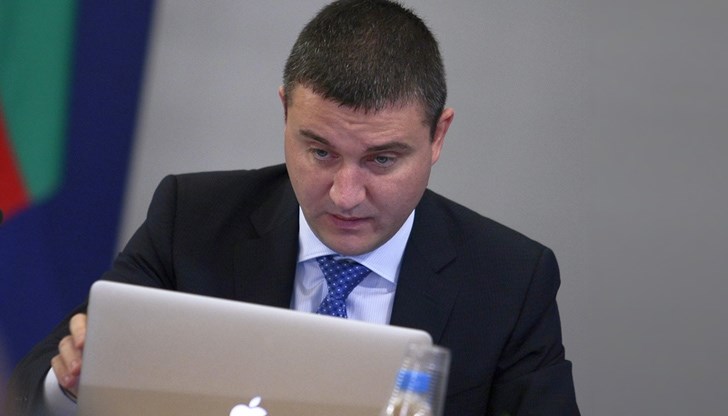 В масива има трудно обяснима папка с име „Яне Янев” – по-точно името е „PAVKOV/QNEQNEV.csv” В масива има трудно обяснима папка с име „Яне Янев” – по-точно името е „PAVKOV/QNEQNEV.csv”