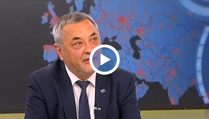 Той коментира и хакерската атака срещу НАП. Според него подобни действия са Неизбежни актове на намеса и няма никаква сигурност за софтуера