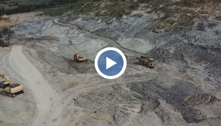 Труповете на животните са заравяни в земята, близо до река и минерални извори