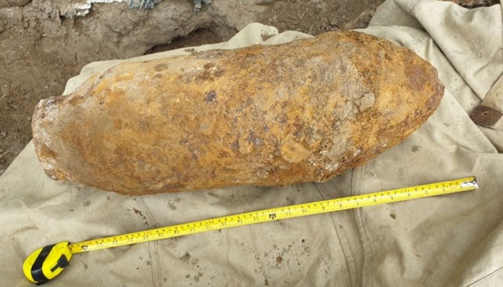 Невзривеният боеприпас бе открит на 28 юни при изкопни работи в ж.к. „Тракия“