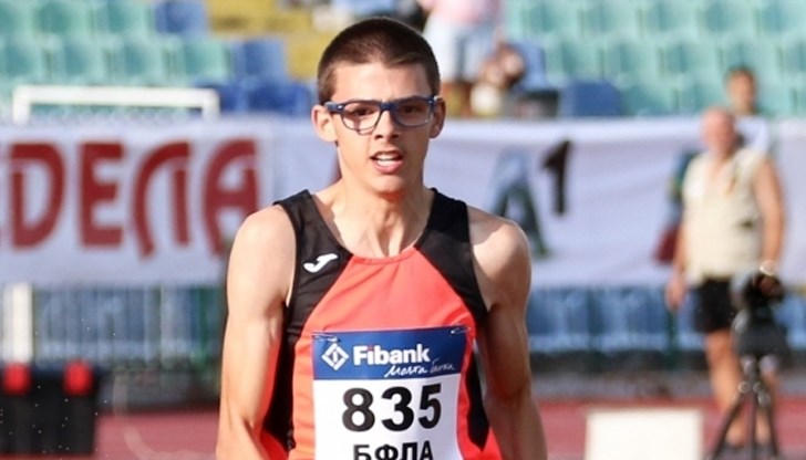 Венелин Георгиев пробяга дистанцията за 21.84 секунди