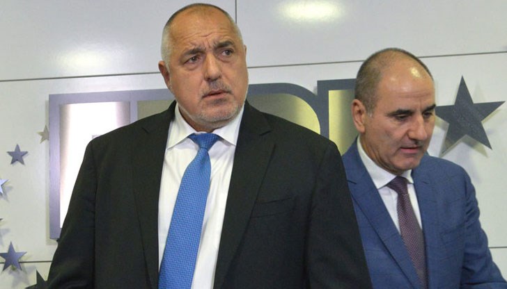 На Борисов ще му е все по-трудно да се крие зад аморфната фасадна коалиция с патриотите