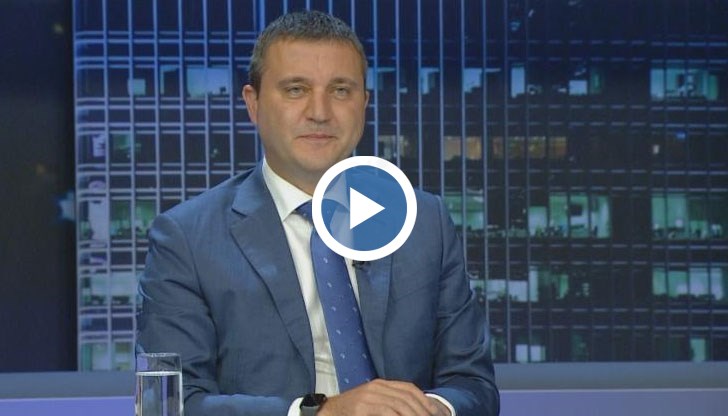 Финансовият министър е категоричен, че изтеклите данни от НАП не могат да навредят на българските граждани