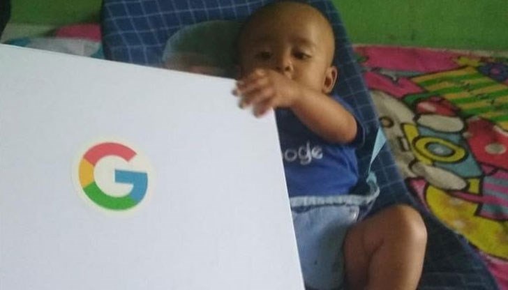 Историята на малкия Гугъл нашумя миналата седмица, след като майка му публикува акта му за раждане в социалните мрежи