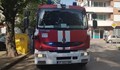 Пожарникари "отлепиха" входна врата в блок "Малък Богдан"